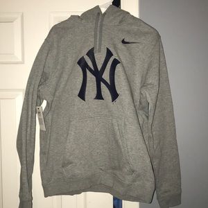Nike MLB Yankee Hoodie Sweatshirt - Men’s Large